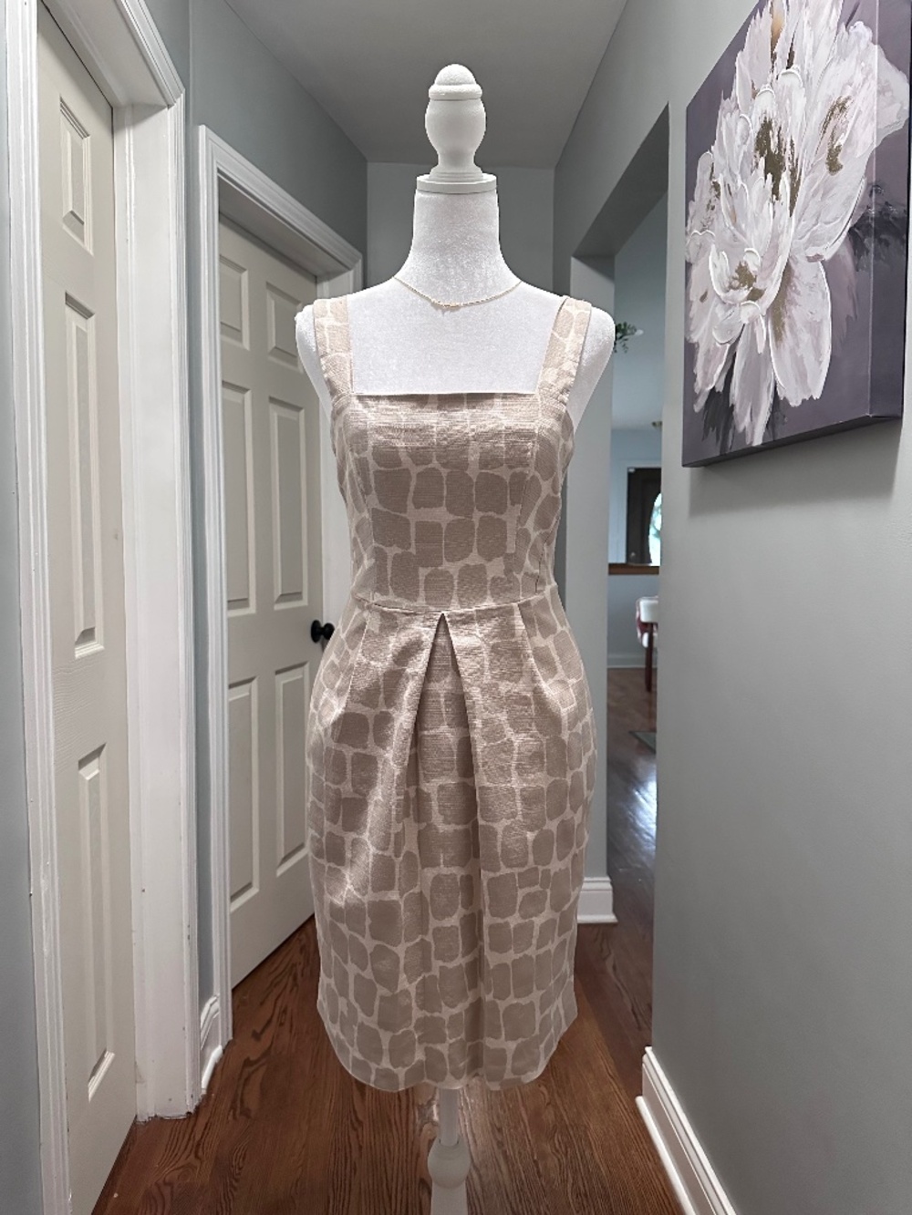Banana Republic Elegant Western Chic Beige and Cream Dress